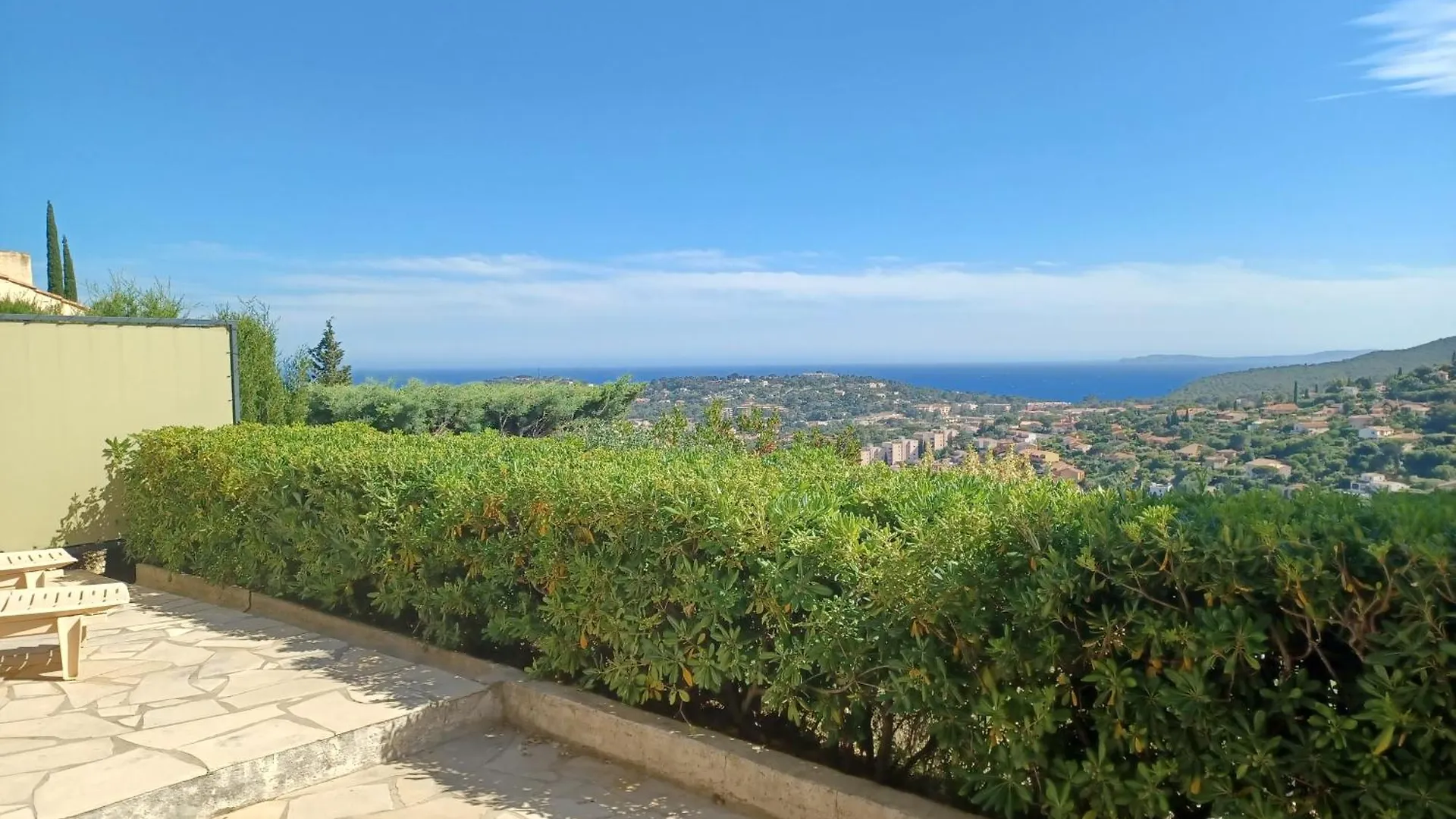 Appartement Rez De Jardin Dans Villa Vue Mer Cavalaire-sur-Mer